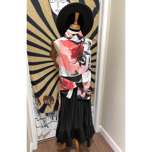 🌈 Amazing Rose art city top - Picture 13 of 13